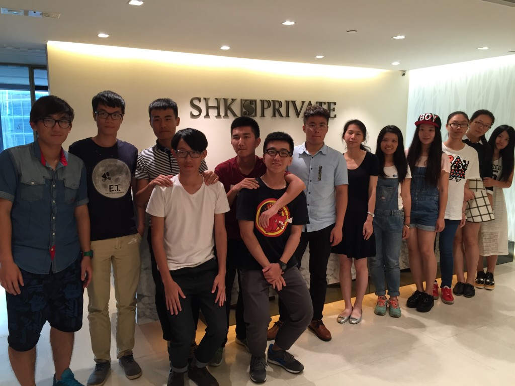 Group photo of the visiting students taken at the reception area of SHK Private